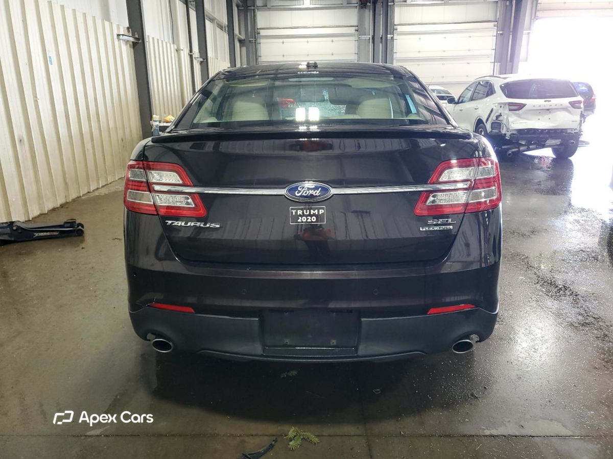 Ford Taurus 2013