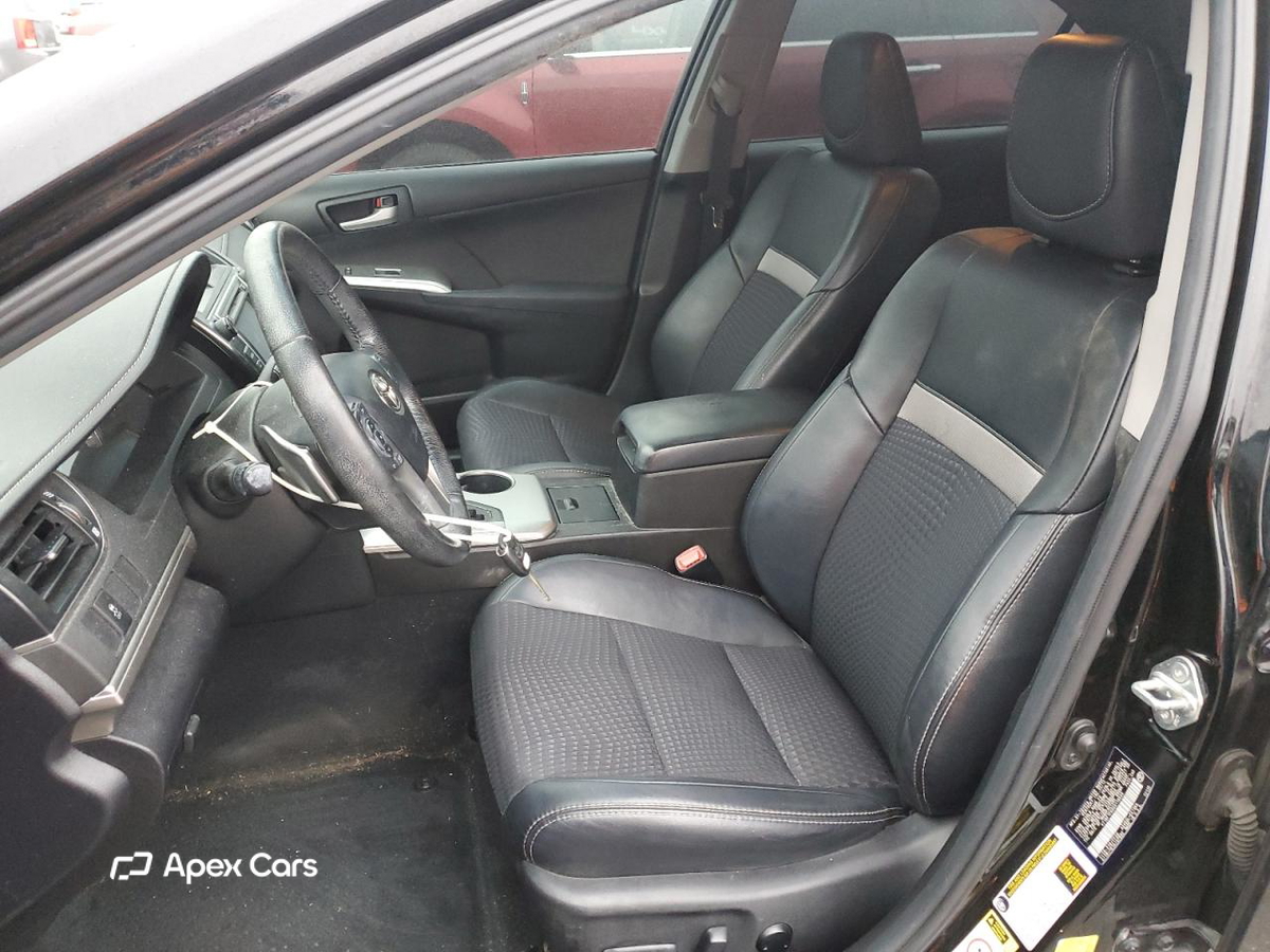 Toyota Camry 2012