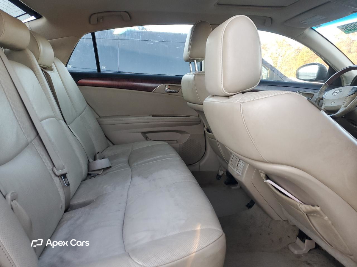 Toyota Avalon 2011