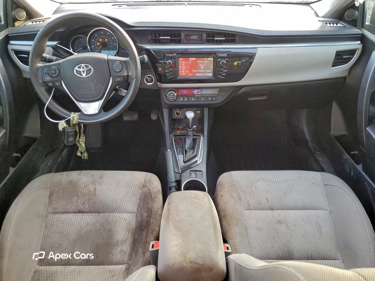 Toyota Corolla 2015