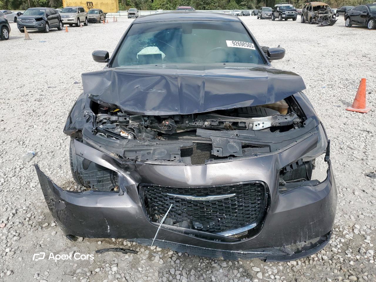 Chrysler 300 2020