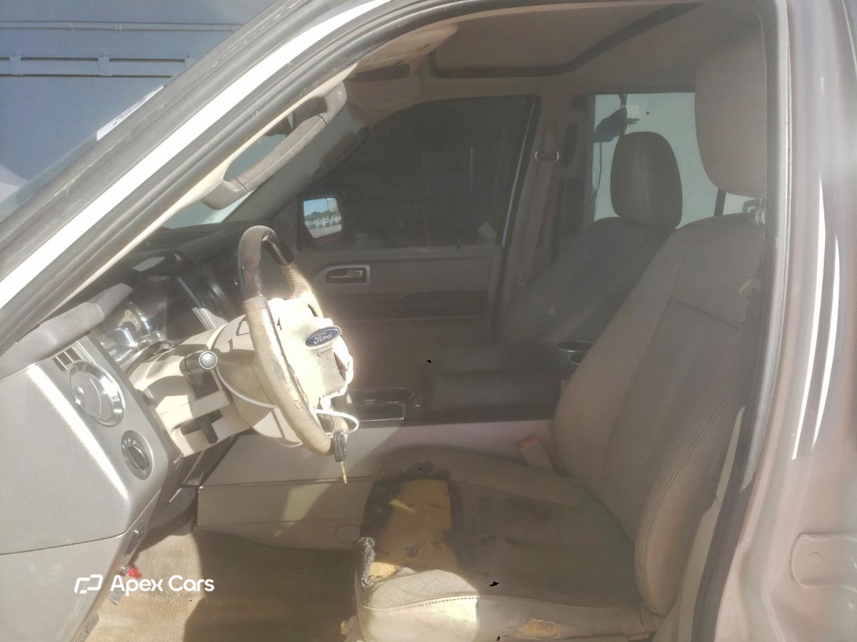Ford Expedition 2014