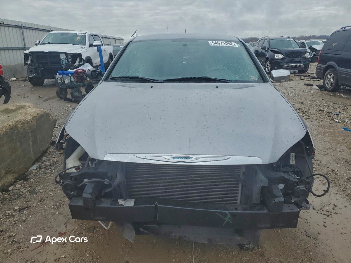 Chrysler 200 2013