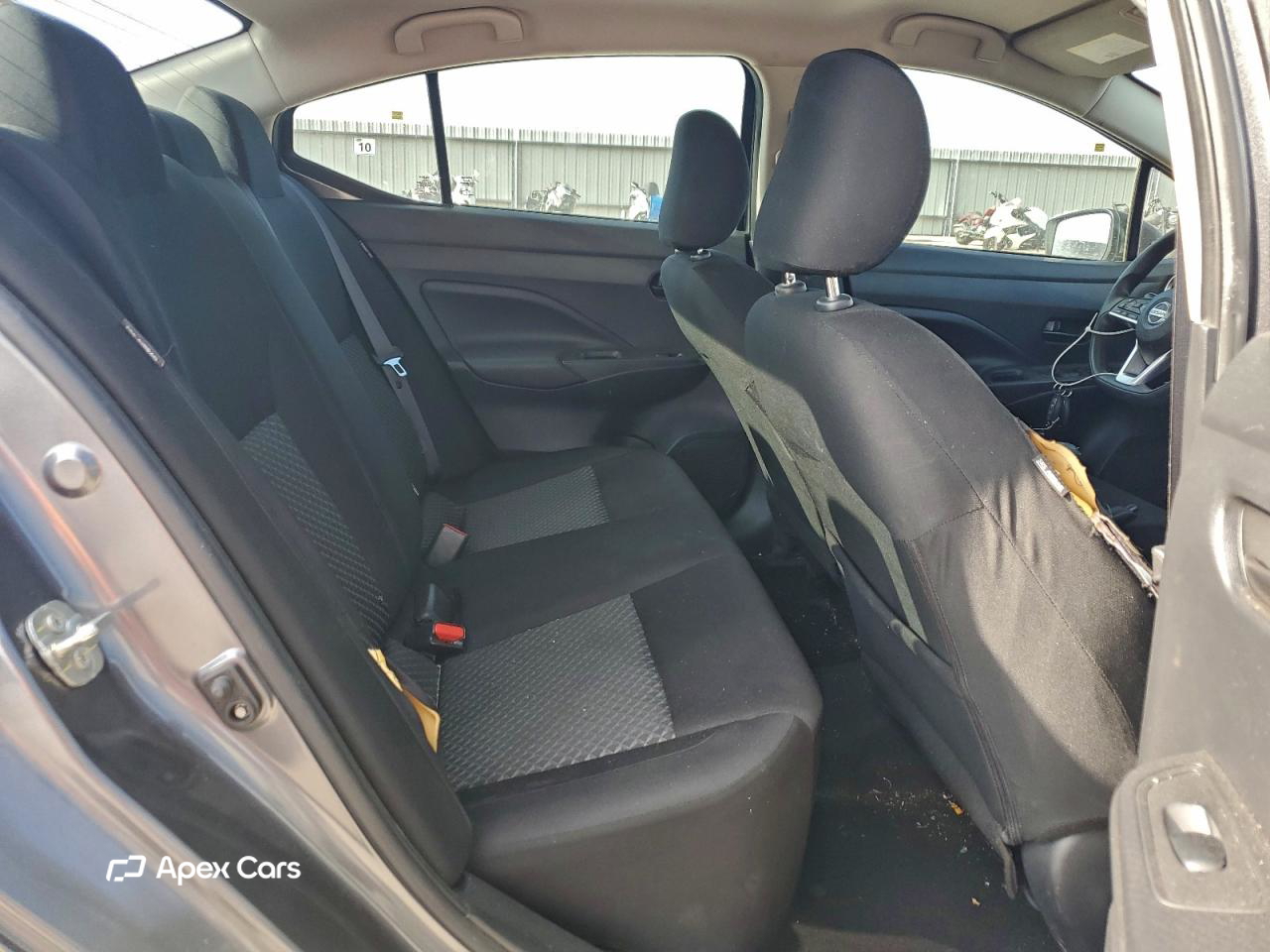Nissan Versa 2021