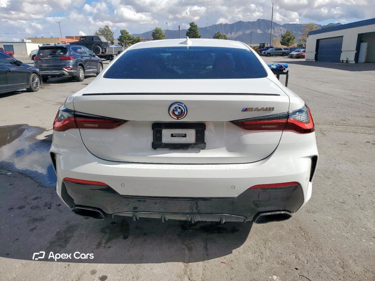 BMW M4 2023