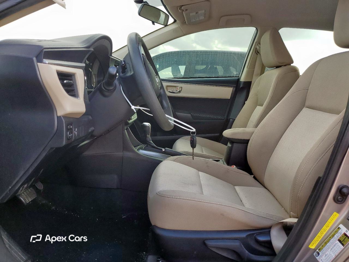 Toyota Corolla 2015