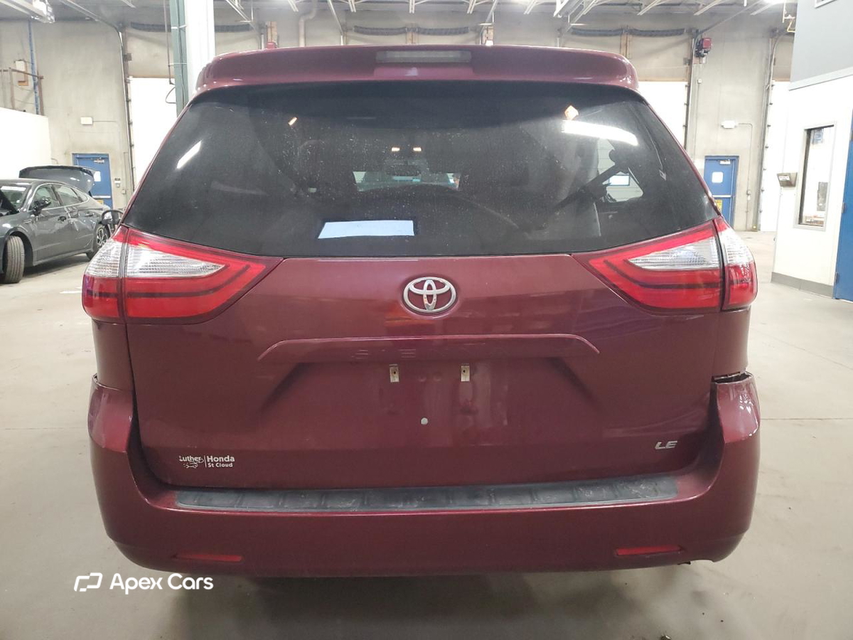 Toyota Sienna 2015