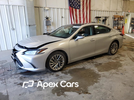 Lexus ES 2019 - Image 1 of 13