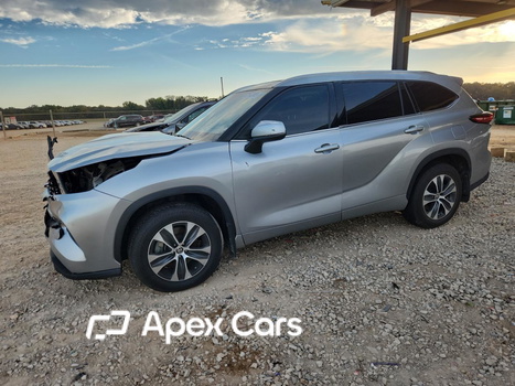 Toyota Highlander 2021 - Image 1 of 14
