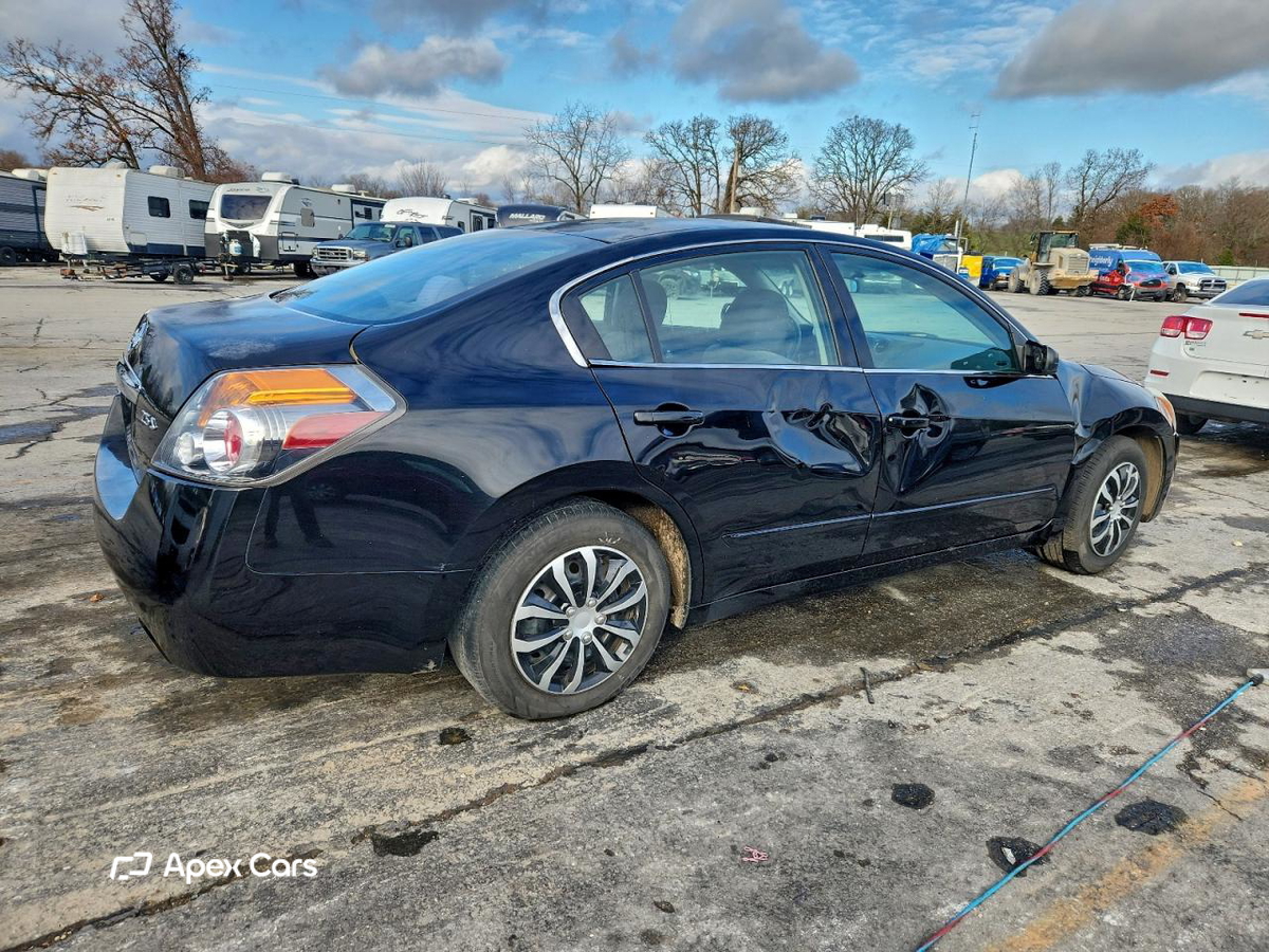 Nissan Altima 2012
