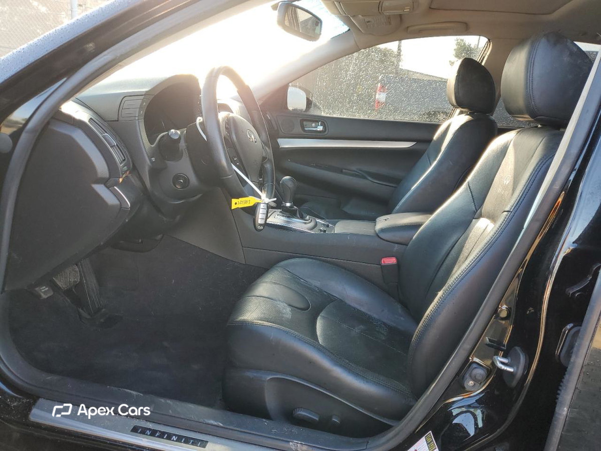 Infiniti G 2010
