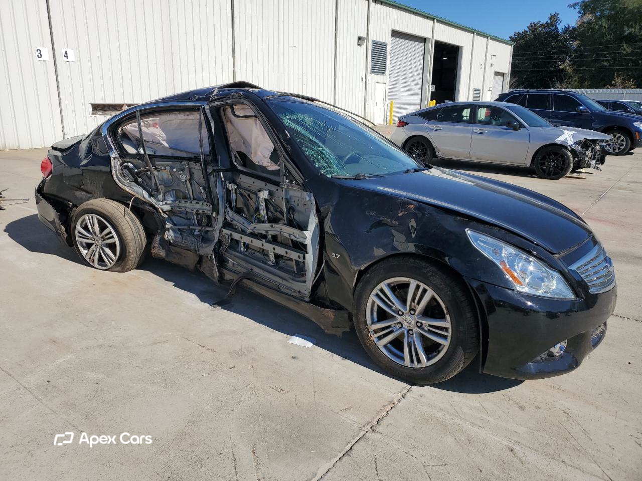 Infiniti Q40 2015