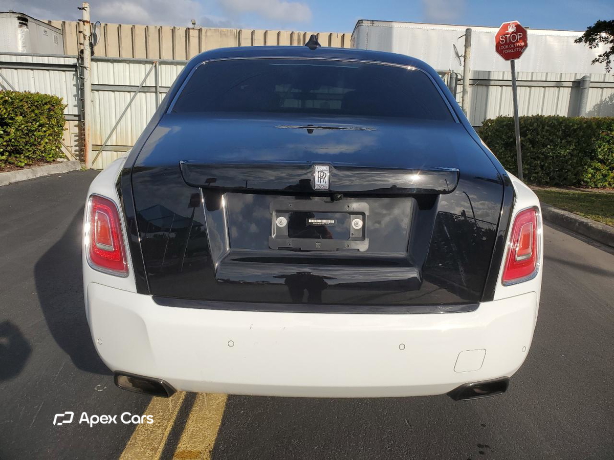Rolls-Royce Phantom 2022