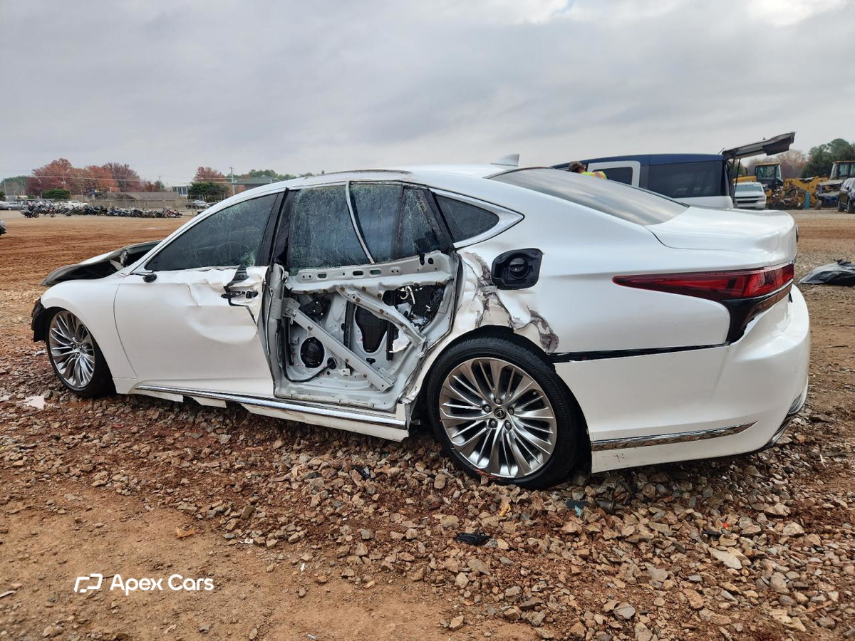 Lexus LS 2021