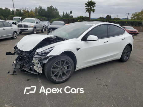 Tesla Model 3 2022 - Image 1 of 13
