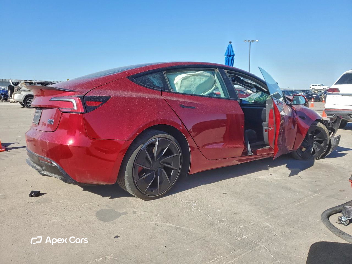 Tesla Model 3 2024