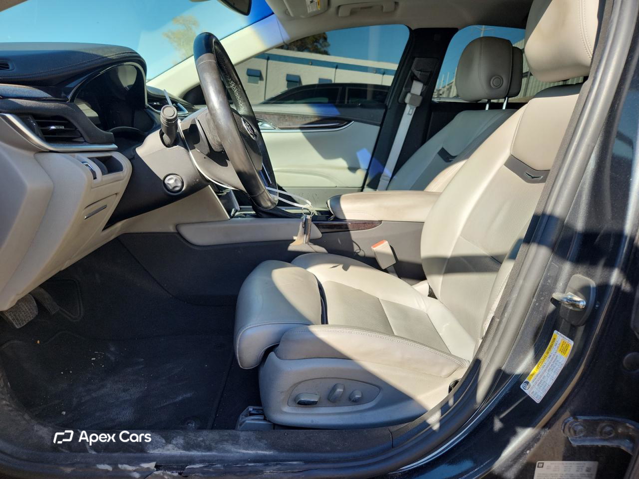 Cadillac XTS 2013
