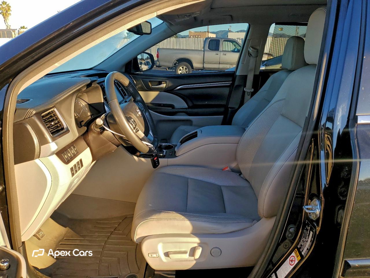 Toyota Highlander 2015