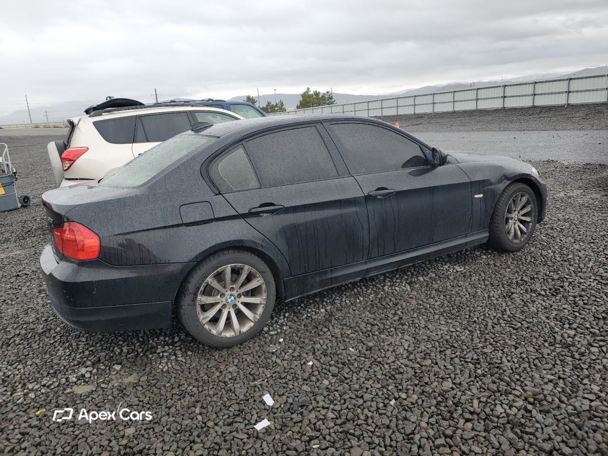 BMW Series 3 2011