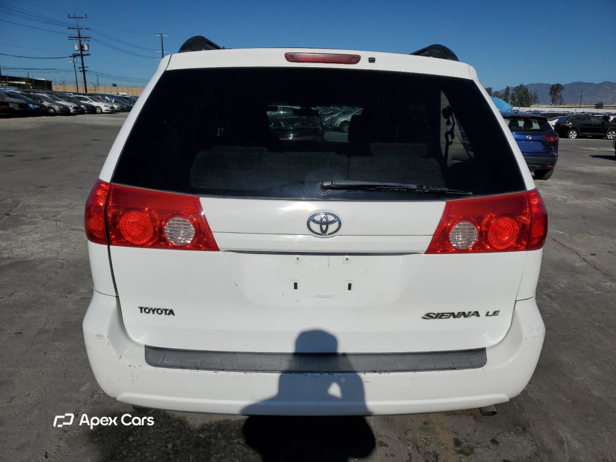 Toyota Sienna 2010