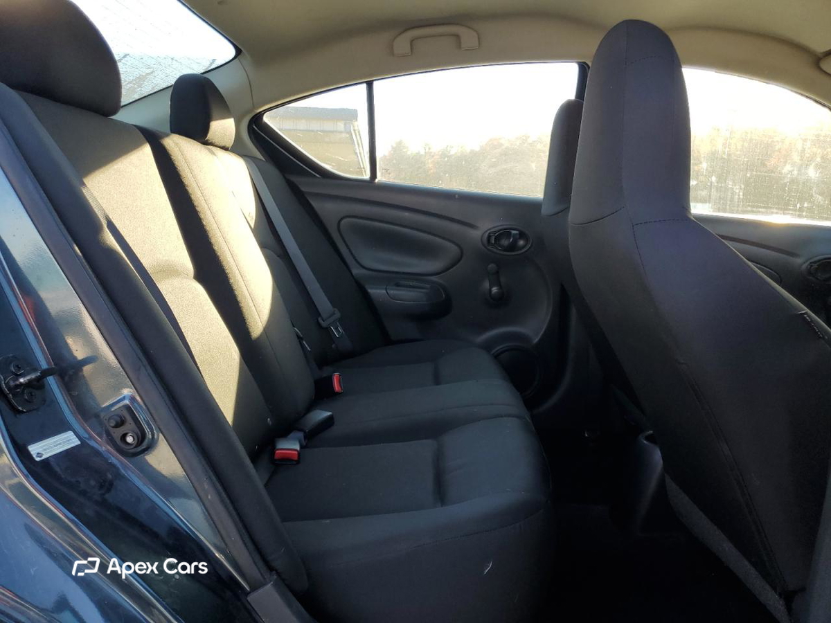 Nissan Versa 2017