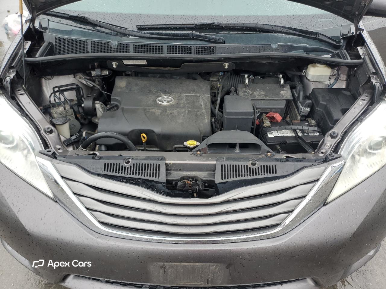 Toyota Sienna 2012