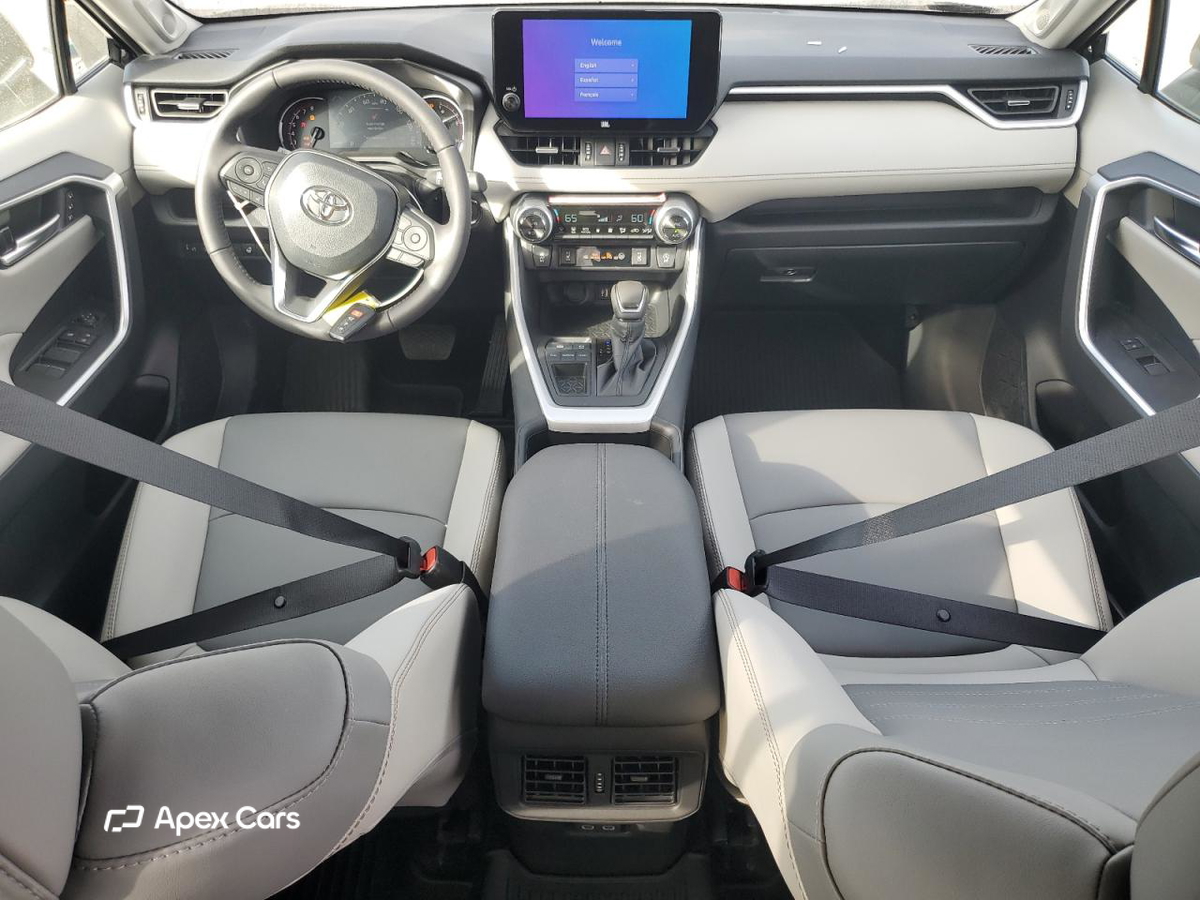 Toyota RAV 4 2025