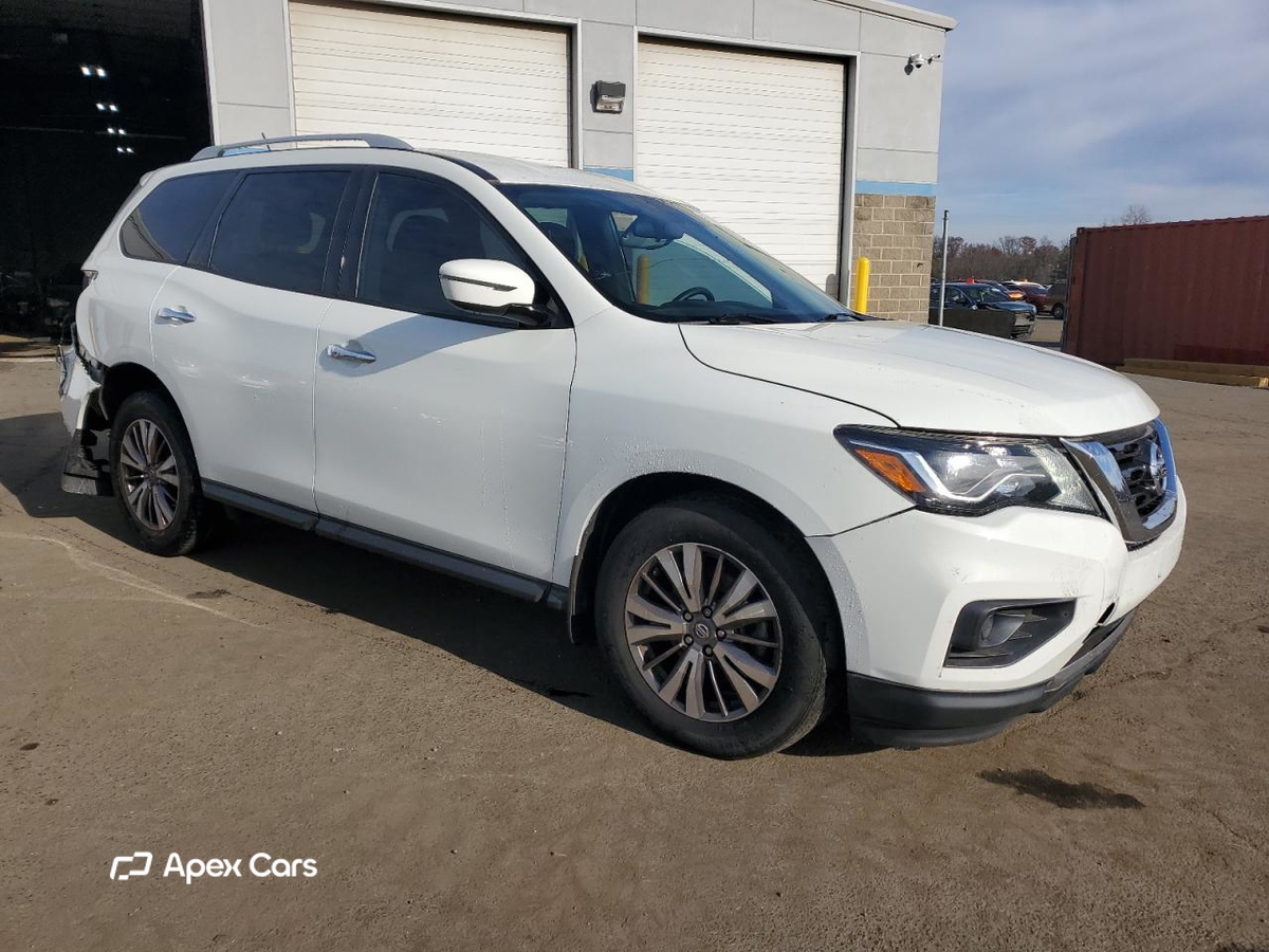 Nissan Pathfinder 2018