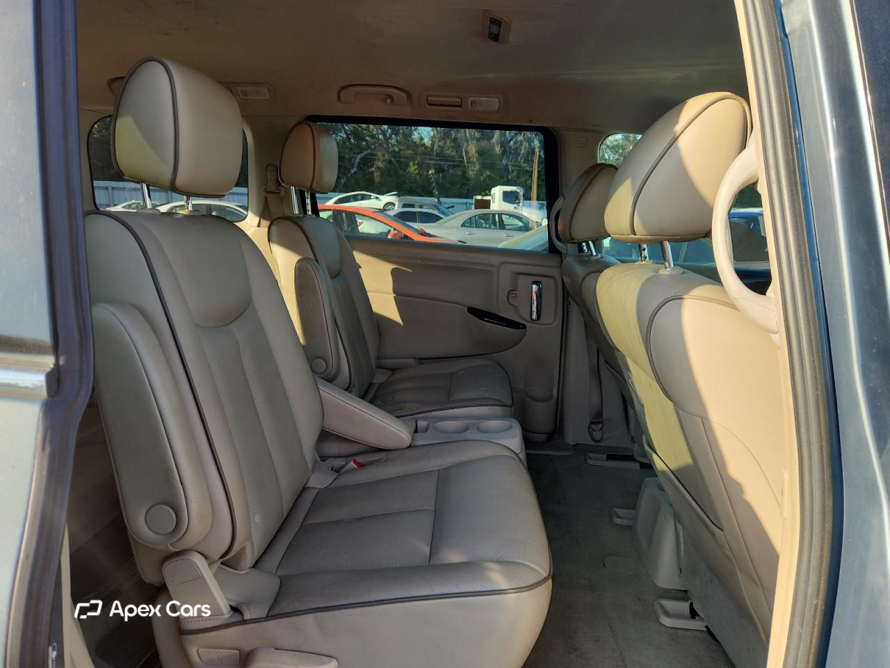 Nissan Quest 2013