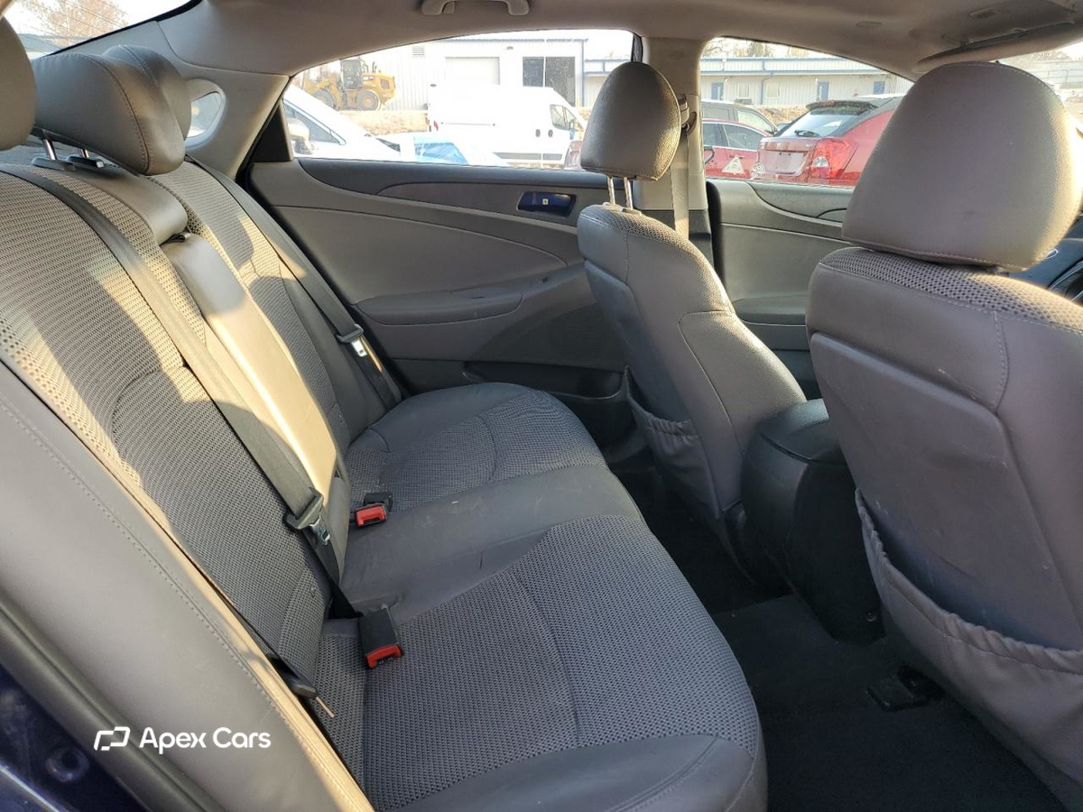 Hyundai Sonata 2012