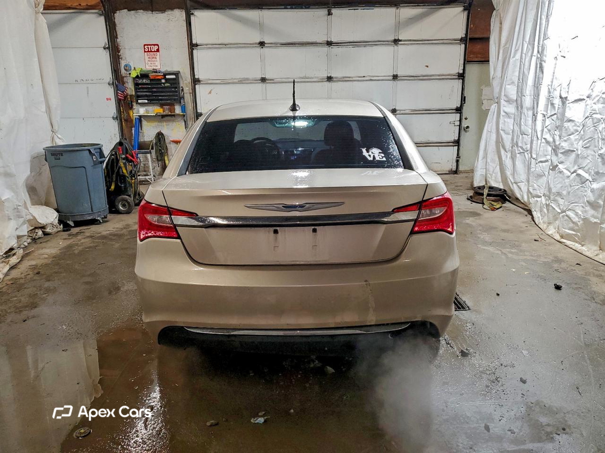Chrysler 200 2013
