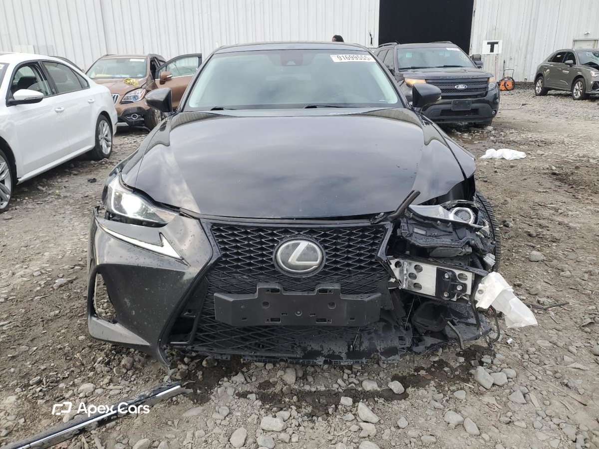 Lexus IS 2017