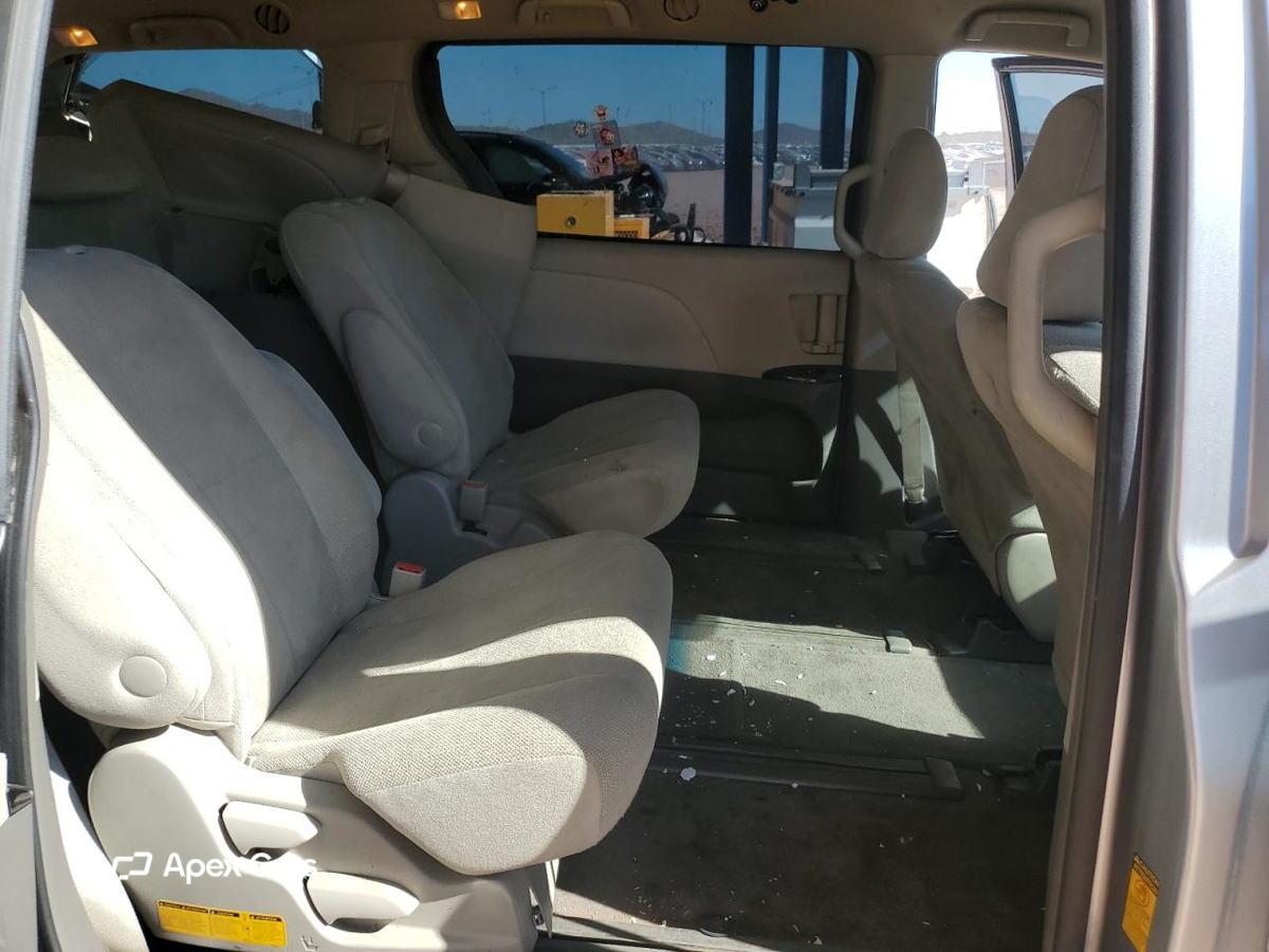 Toyota Sienna 2014