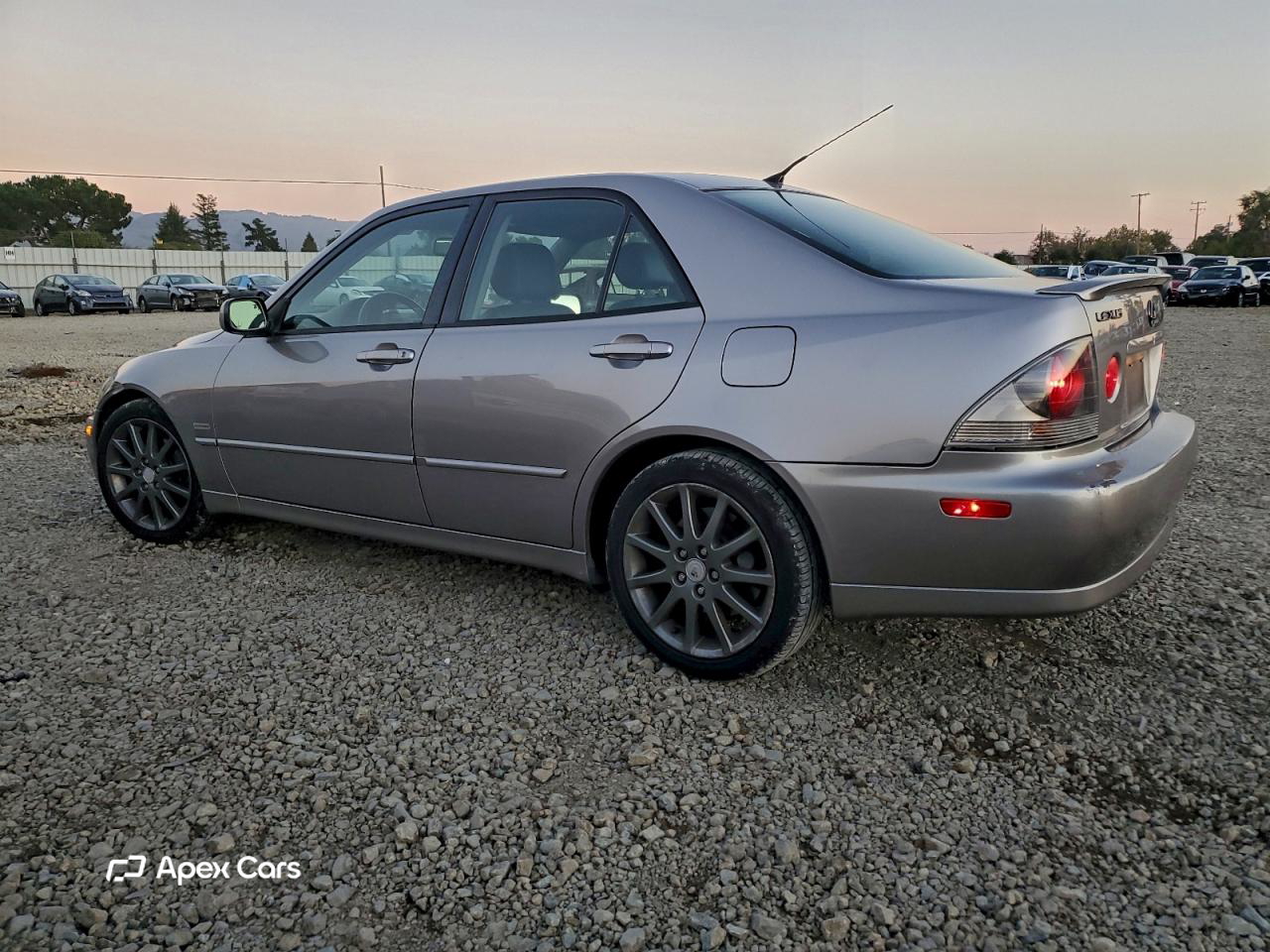 Lexus IS 2004