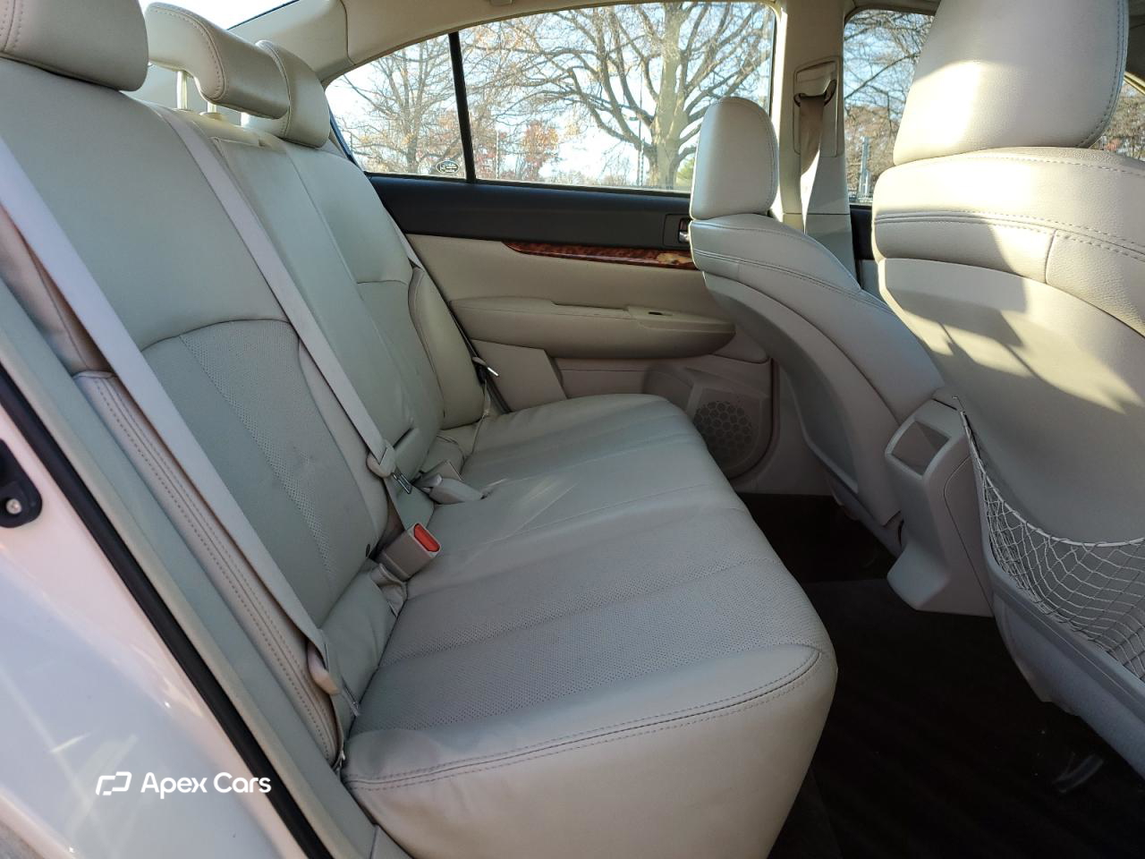Subaru Legacy 2011