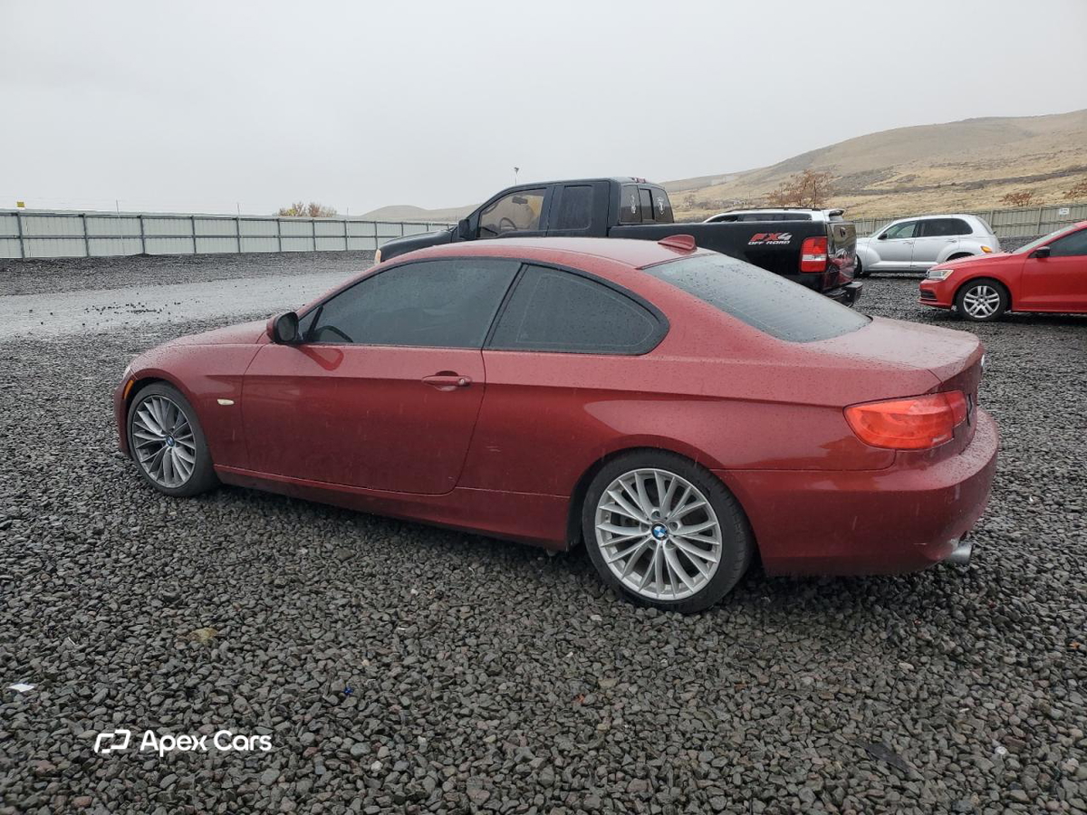 BMW Series 3 2011