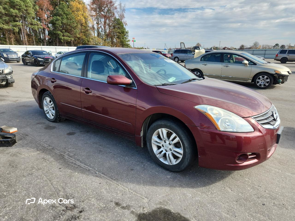 Nissan Altima 2011