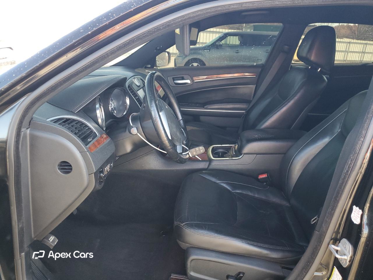 Chrysler 300 2012