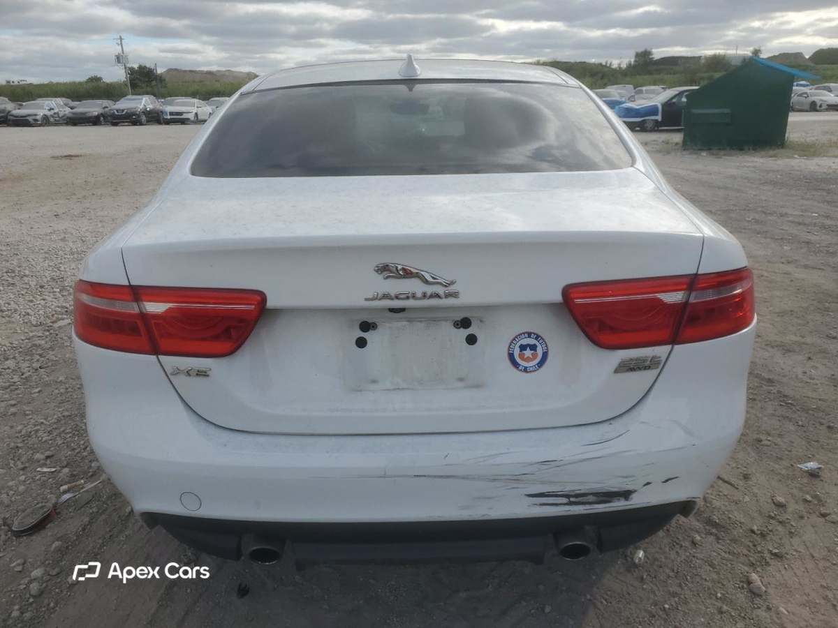 Jaguar XE 2019