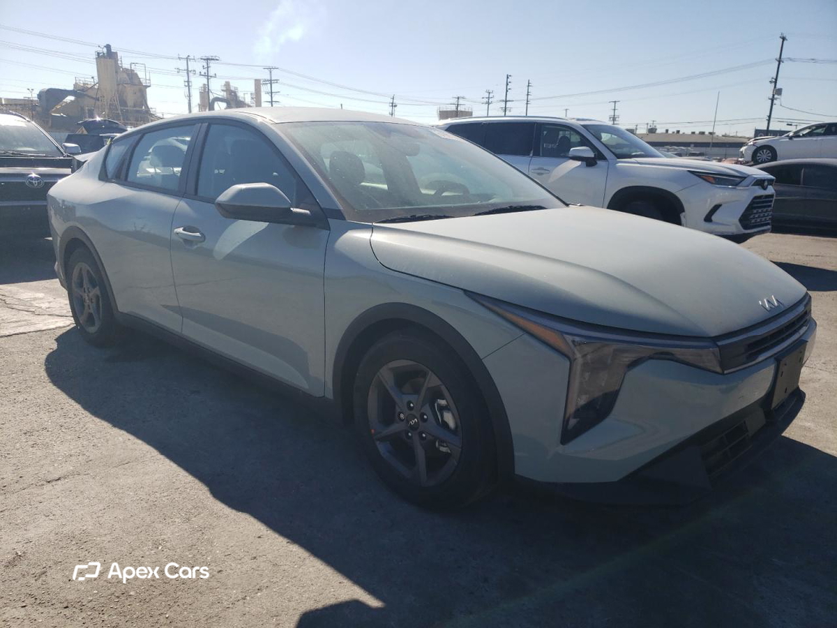 Kia K4 2025