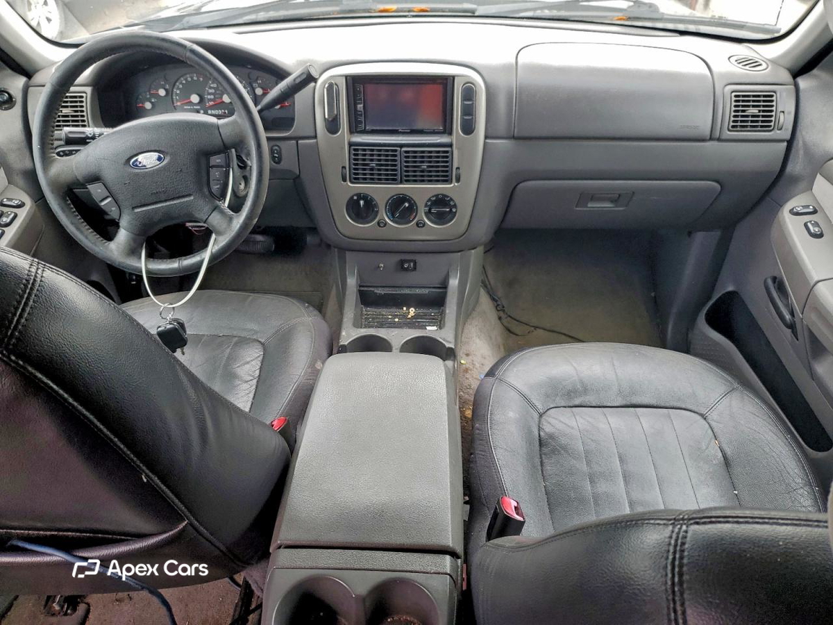 Ford Explorer 2004