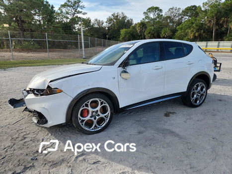 Alfa Romeo Tonale 2024 - Image 1 of 14