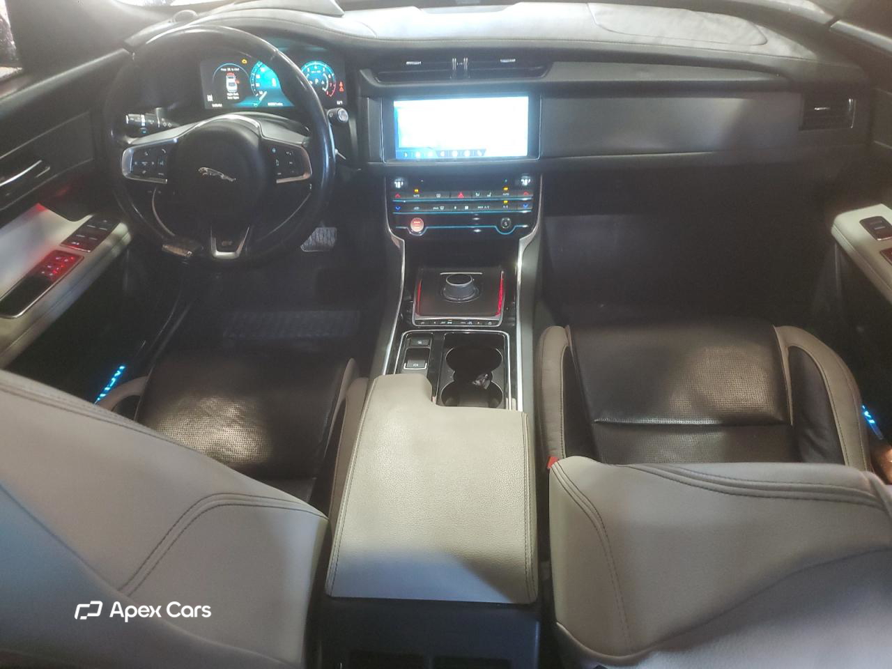 Jaguar XF 2016