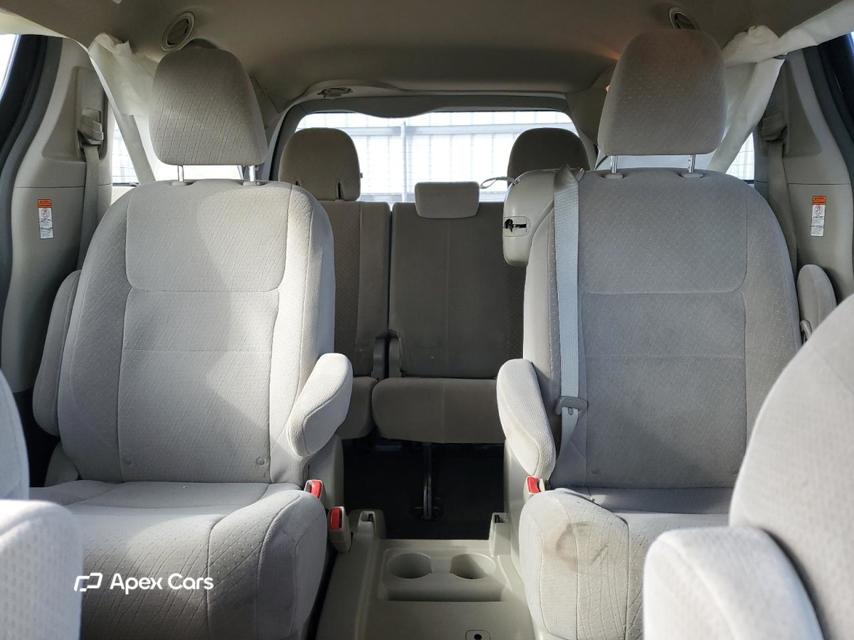 Toyota Sienna 2015