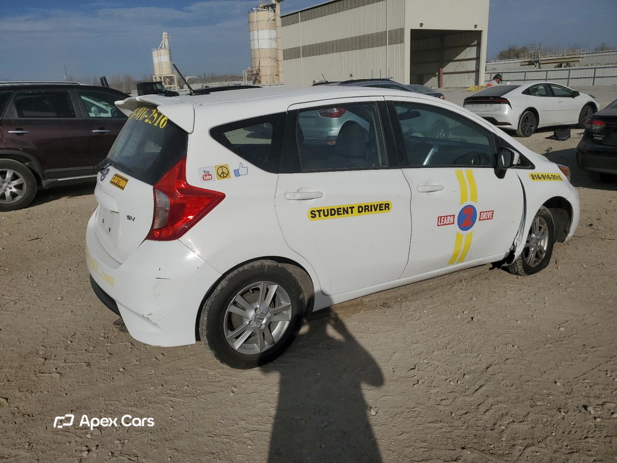 Nissan Versa 2017