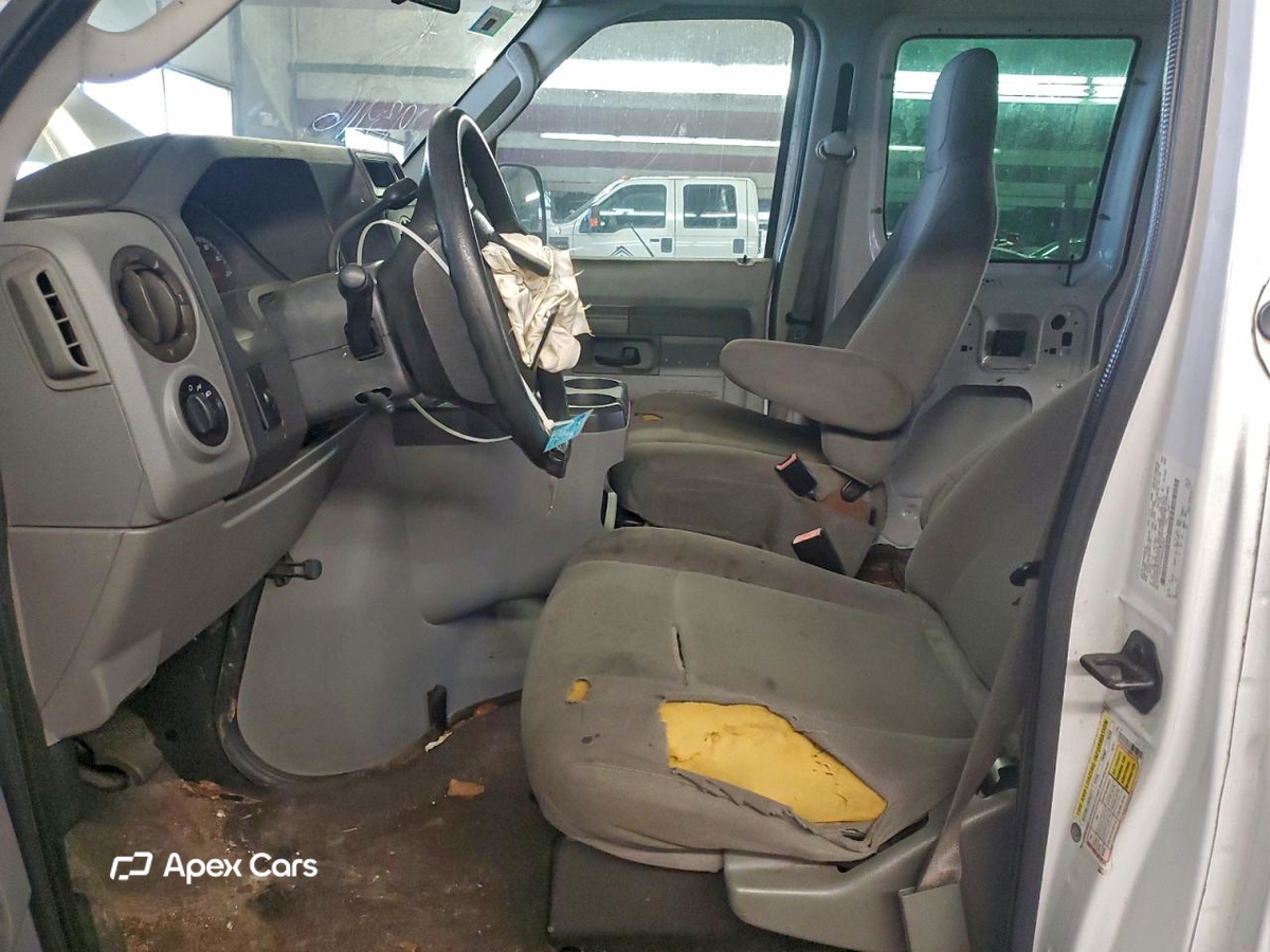 Ford Econoline 2013