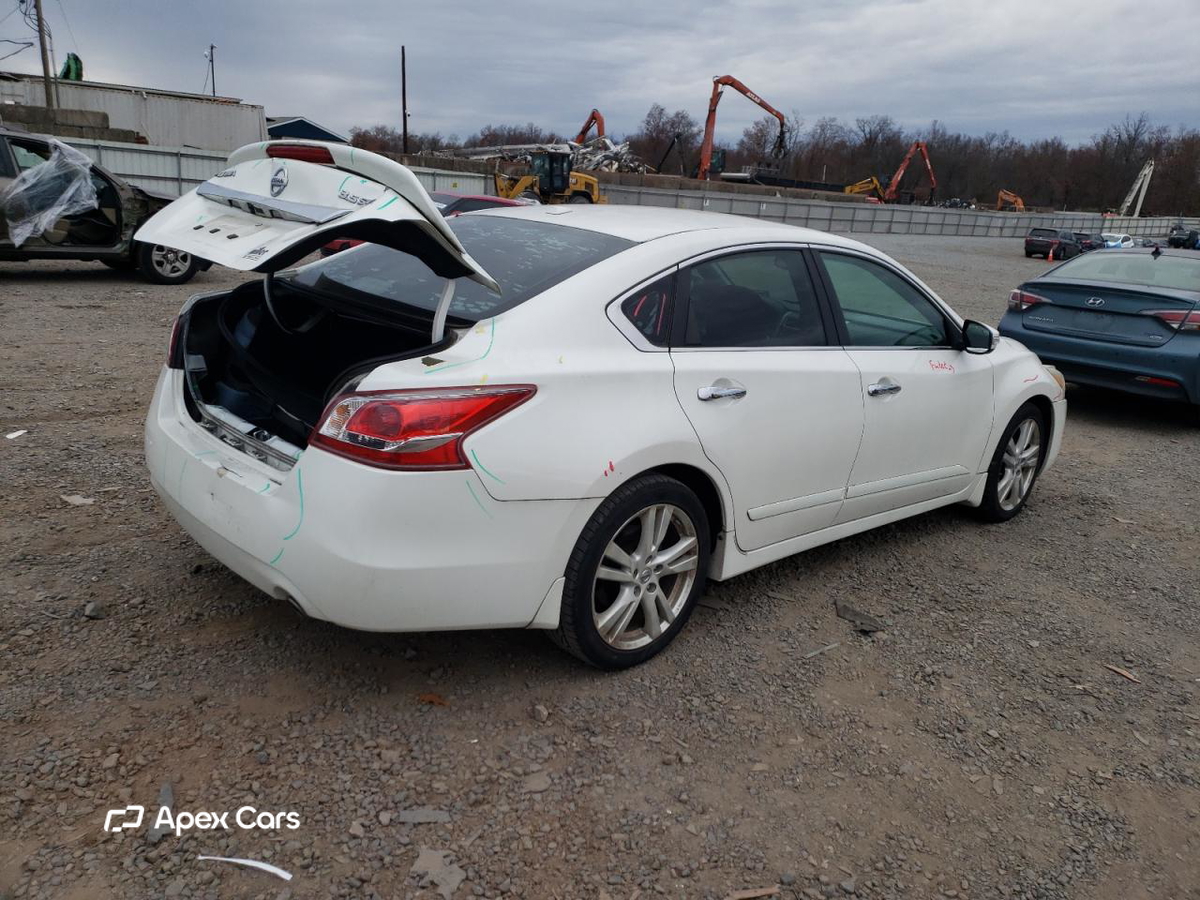 Nissan Altima 2013