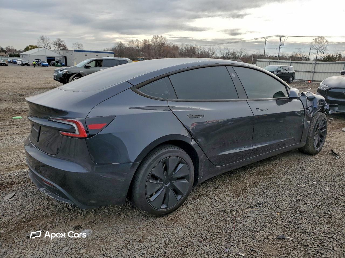 Tesla Model 3 2025