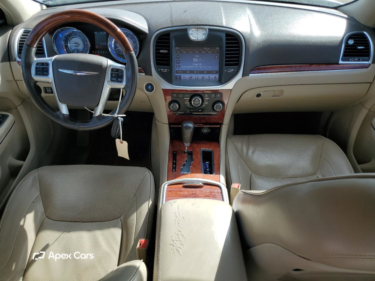 Chrysler 300C 2011