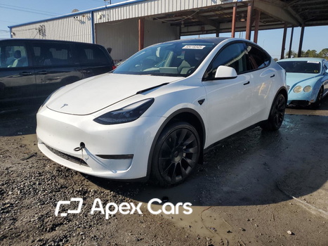 Tesla Model Y 2024 - Zdjęcie 1 z 14